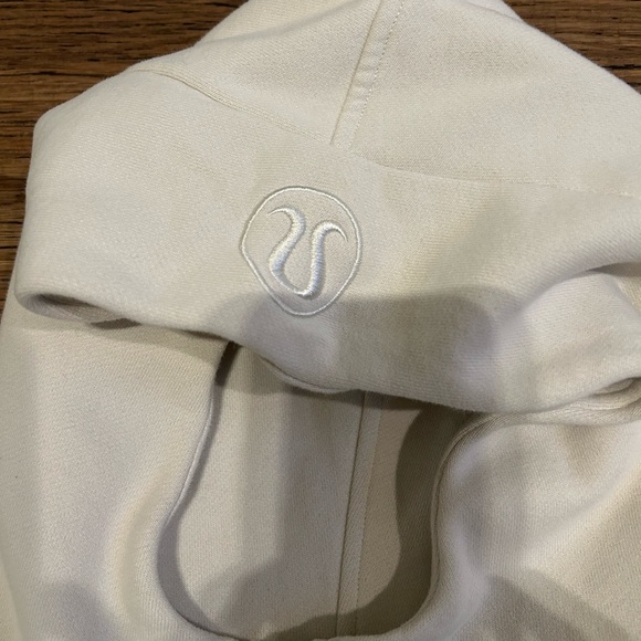 Lululemen Oversized Scuba Hoodie - Picture 4 of 8